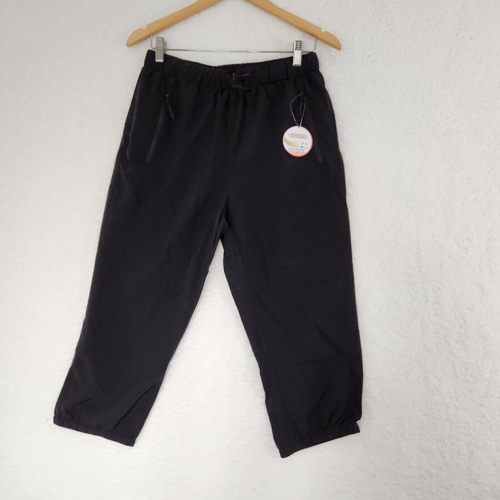 Running Capris Women's Zippered Pockets Athletic Pants Black UPF 50+ Medium